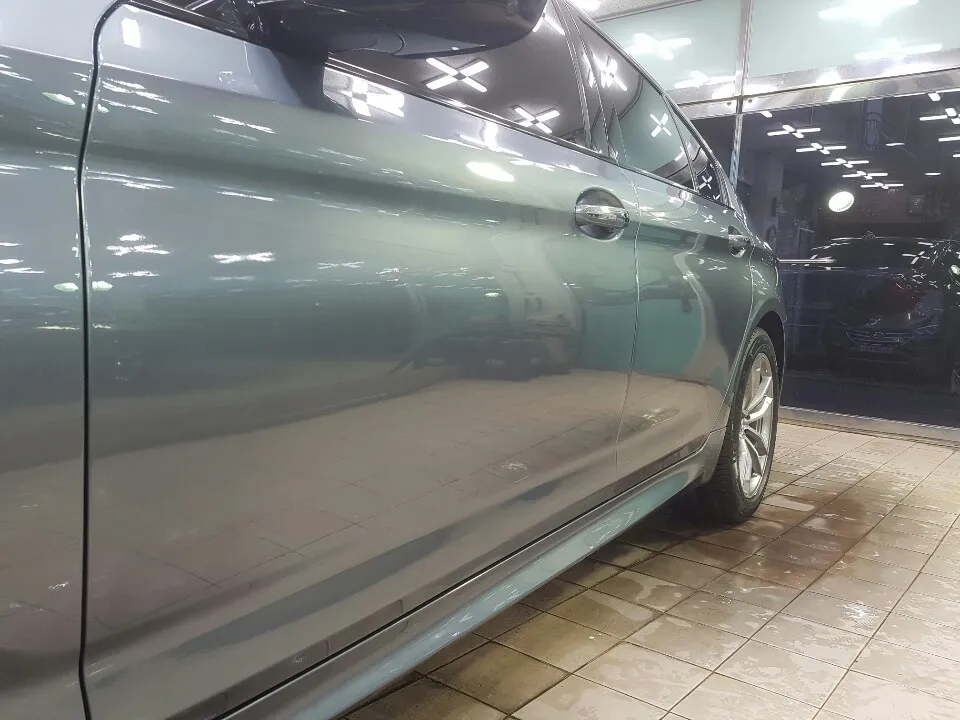 BMW 5 Series ceramic coating - BMW 5 Series Ceramic Coating Review: Cost & Results photo 5