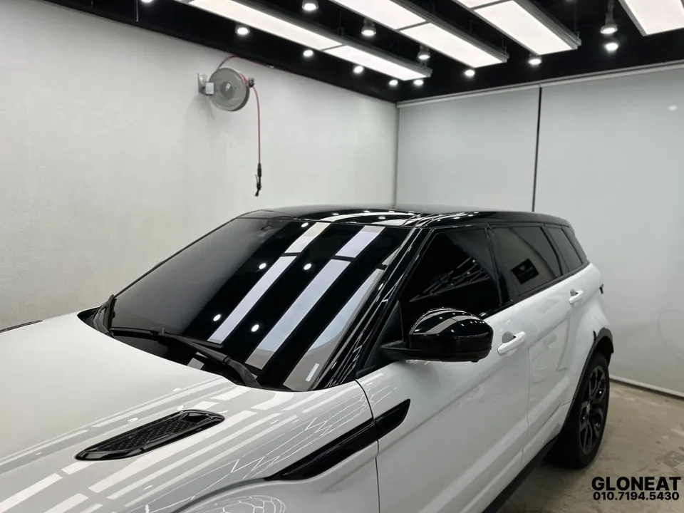 Land Rover Evoqueのカーフィルム施工事例|費用目安・仕上がり 施工写真 2-3
