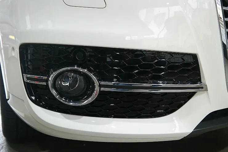Audi Q3 body kit - Audi Q3 RS Grille Upgrade Review — Enhanced Sporty Look photo 6