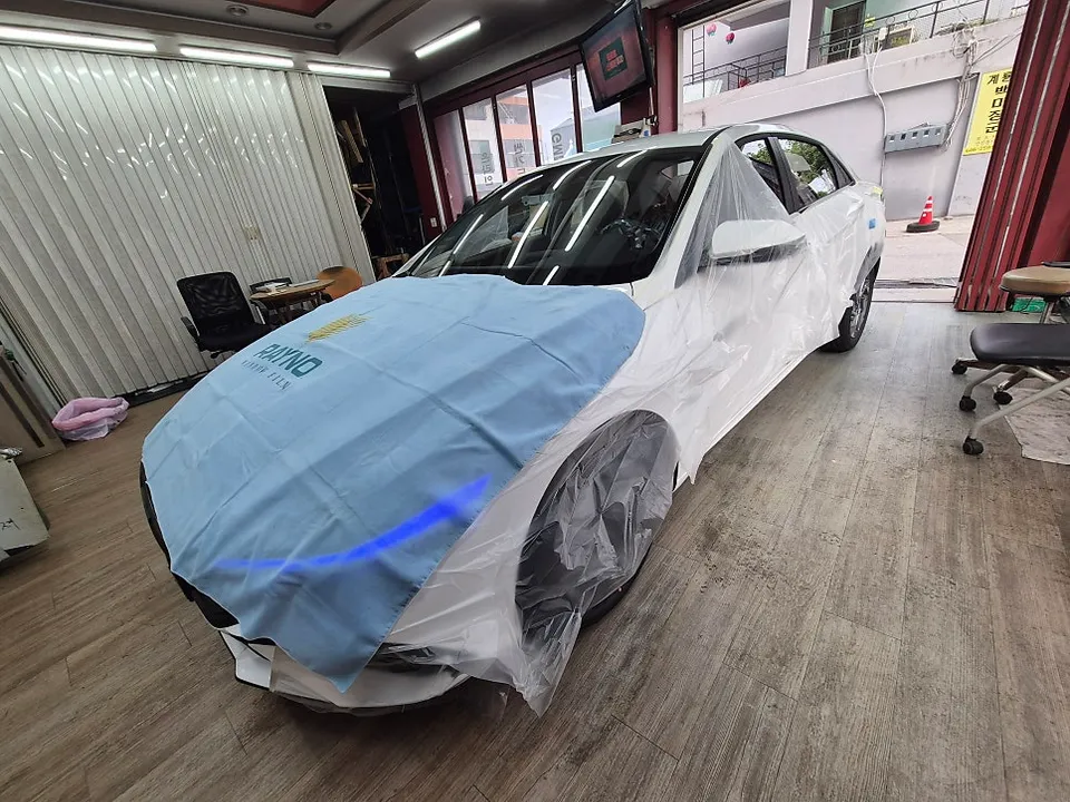 Hyundai Elantraのカーフィルム施工事例|費用目安・仕上がり 施工写真 1-3