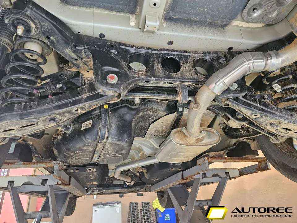 Kia Sorento other - Kia Sorento Car Service Review — Mud Removal & Undercarriage Wash photo 4