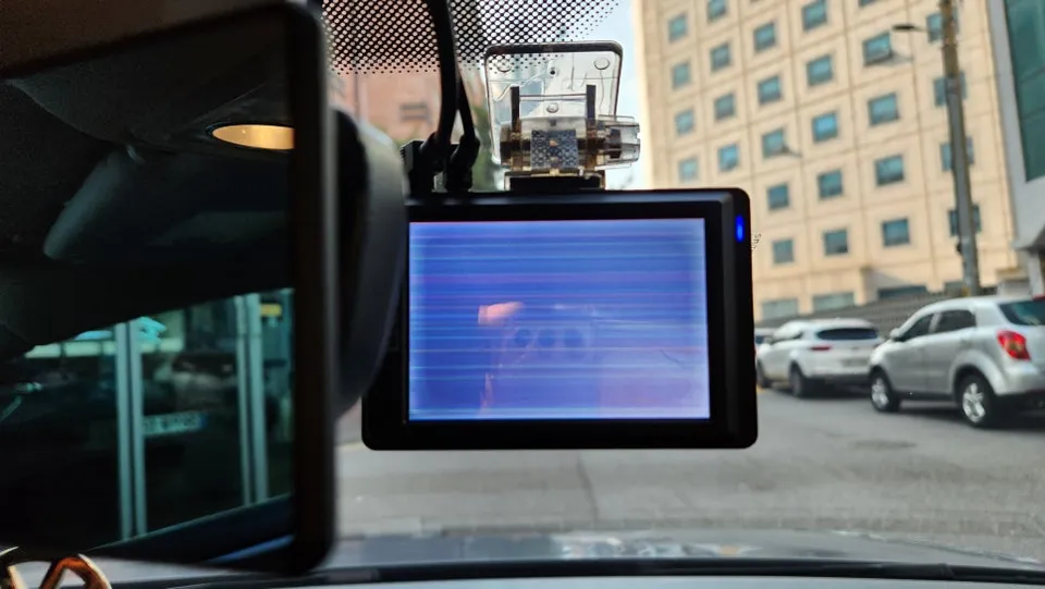 Volkswagen Passat dash cam installation result