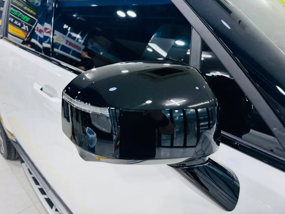 Hyundai Santa Fe MX5のカーラッピング事例|費用目安・仕上がり 施工写真 3-2