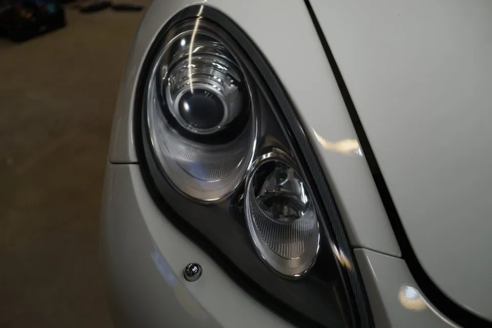 Porsche Panamera 970 lighting upgrade - Porsche Panamera 970 LED Headlight Upgrade Review photo 3