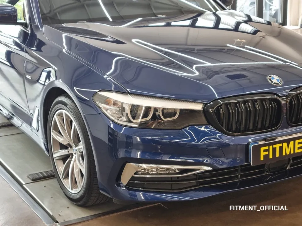 BMW 5 Series G30 ambient lighting - BMW 5 Series G30 Ambient Lighting Review: Cost & Results photo 3