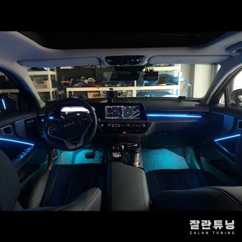Kia K8 ambient lighting - Kia K8 Ambient Lighting Review: Stunning Interior Mood Lighting photo 4