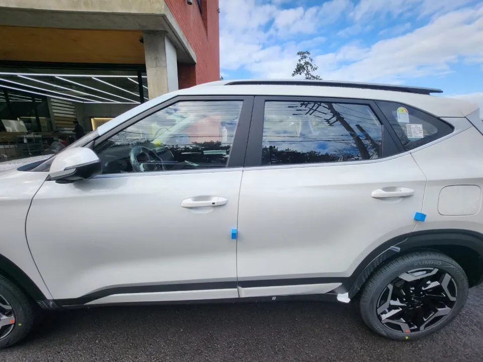 BMW X7のドラレコ取付事例|費用目安と仕上がり 施工写真 2-1