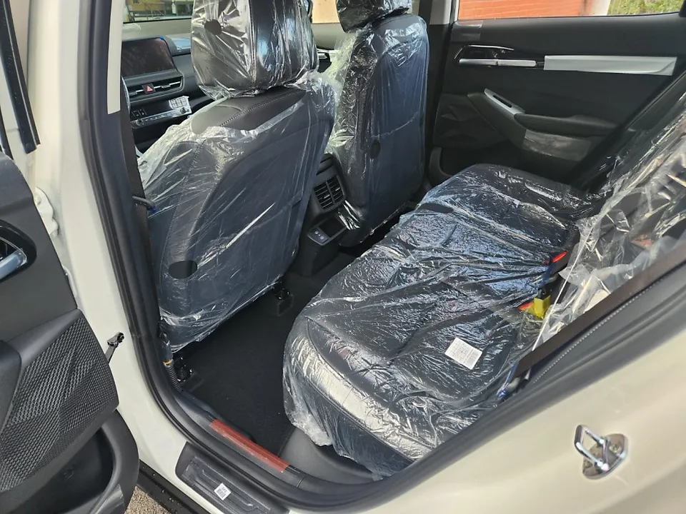 BMW X7のドラレコ取付事例|費用目安と仕上がり 施工写真 3-2