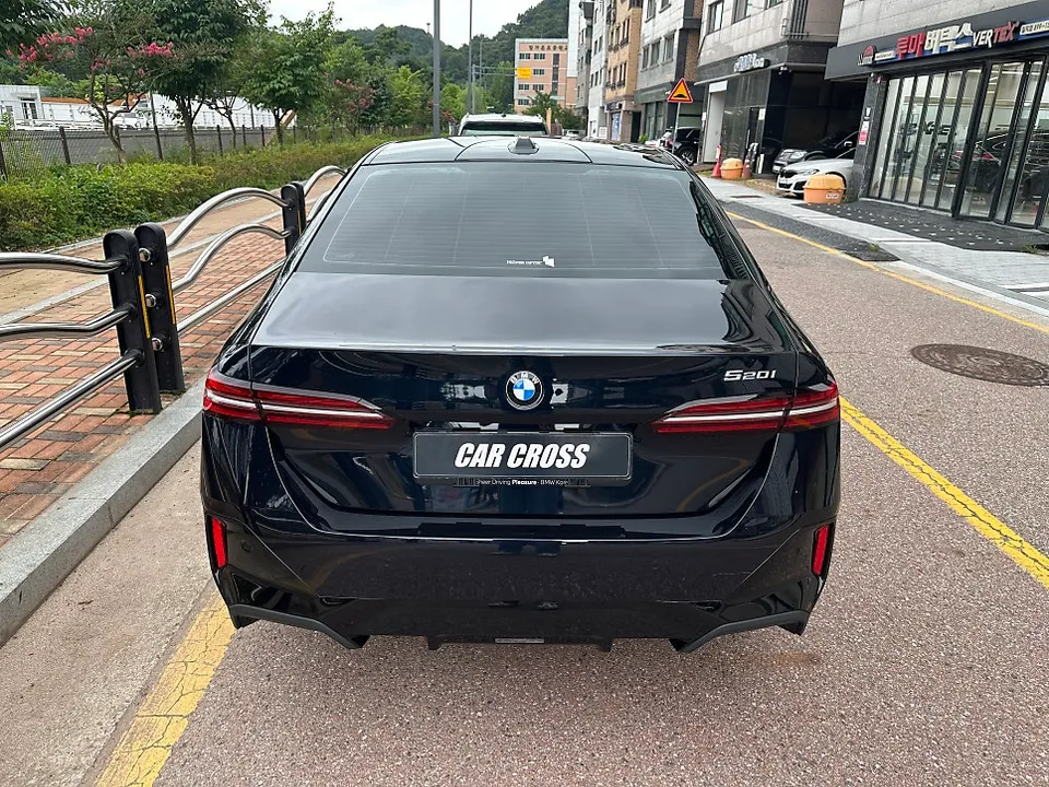 BMW 5 Series G60 PPF施工事例|費用目安・仕上がり 施工写真 2-1