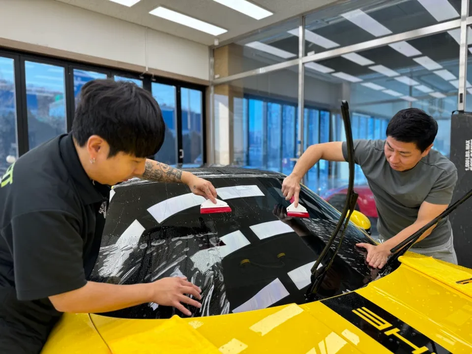 ポルシェ 911 992 PPF施工事例|費用目安と仕上がり 施工写真 1-3