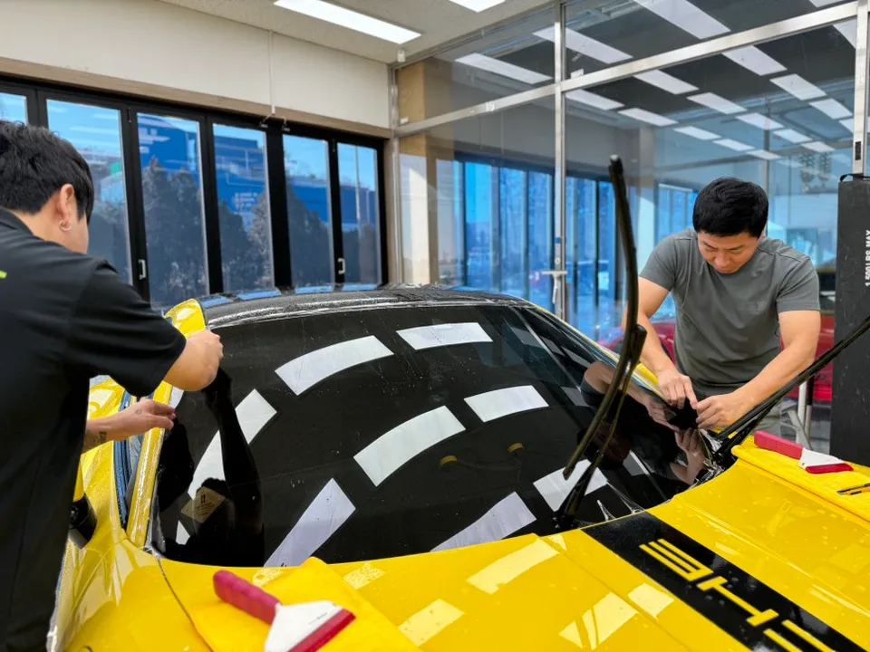 ポルシェ 911 992 PPF施工事例|費用目安と仕上がり 施工写真 2-3