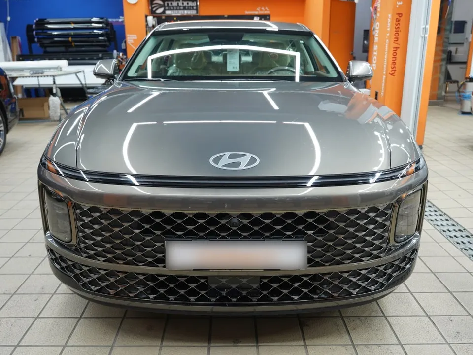 Hyundai Azera PPF施工事例｜費用目安と仕上がり 施工写真 3-1