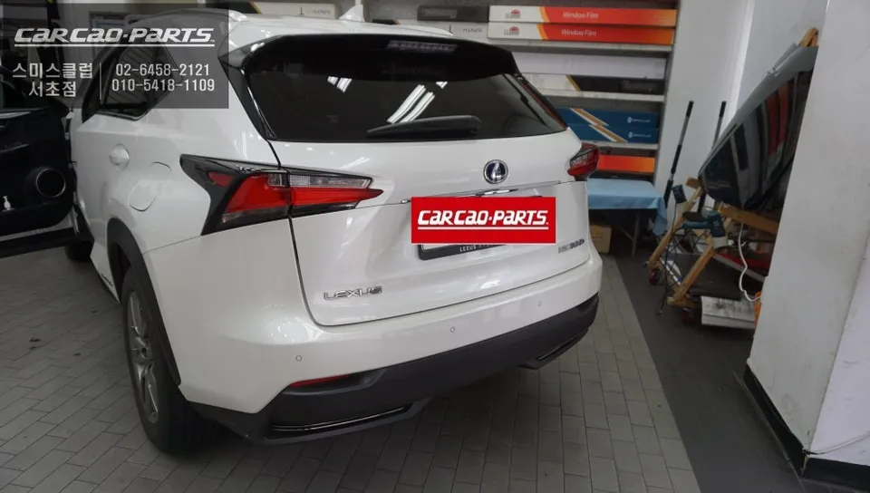 Lexus NX 300hのAndroid Auto・CarPlay取付事例 施工写真 1-3