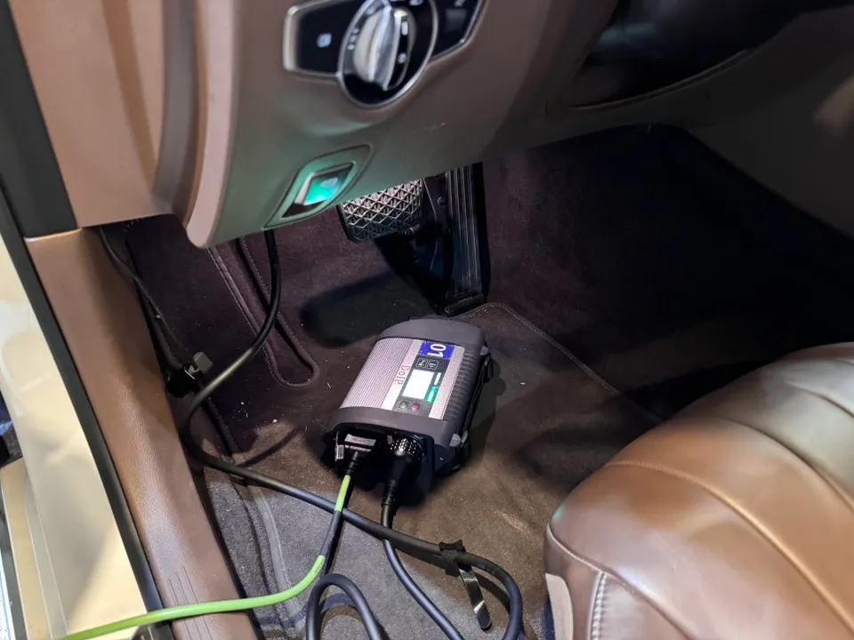 Mercedes-Benz E-Class W213 ambient lighting - Mercedes-Benz E-Class W213 Ambient Lighting Review photo 4