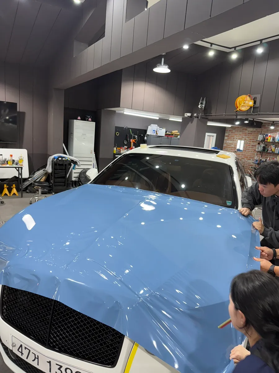 Bentley Flying Spurのカーラッピング事例|費用目安・仕上がり 施工写真 2-1