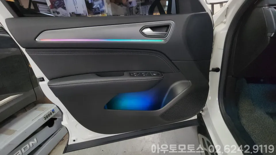 Renault Korea XM3 ambient lighting - Renault Korea XM3 Ambient Lighting Review: Cost & Results photo 3