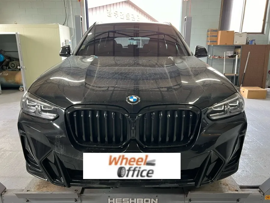 BMW X3のホイールリペア・塗装事例 施工写真 1-1