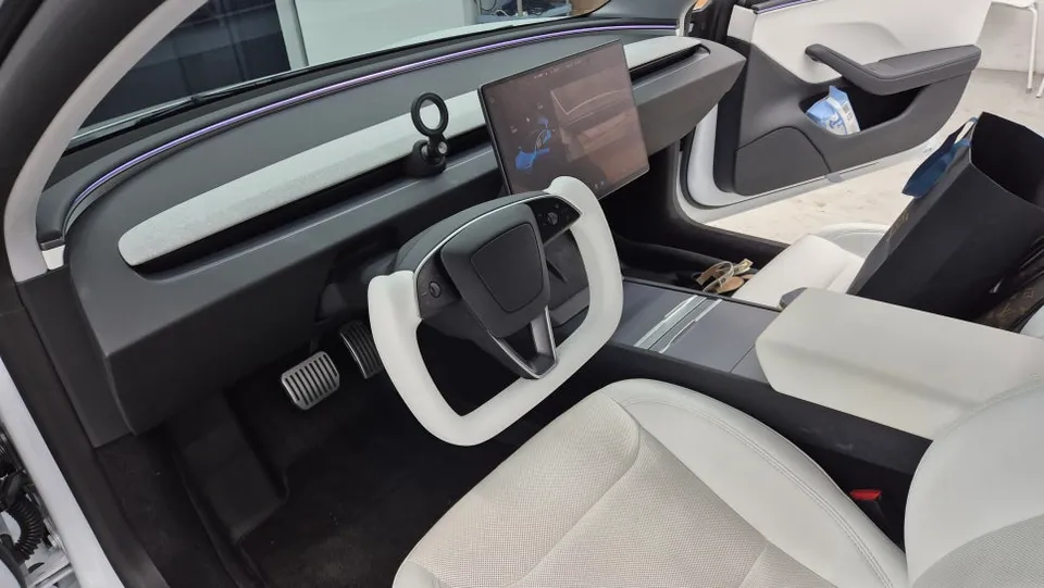 Tesla Model 3のカーフィルム施工事例|費用目安・仕上がり 施工写真 3-3