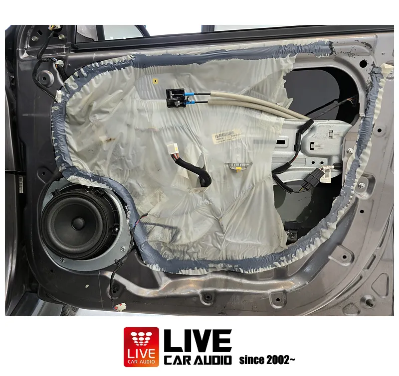 Kia Sportage R car audio - Kia Sportage R Audio Upgrade Review: Sound System Transformation photo 4