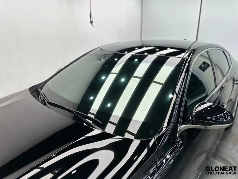 Kia K7 Premierのカーフィルム施工事例|断熱・デザイン性向上 施工写真 2-3