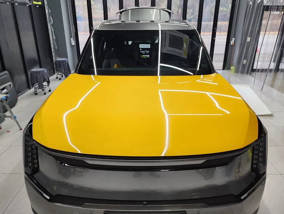 Kia EV9のカーラッピング事例 施工写真 2