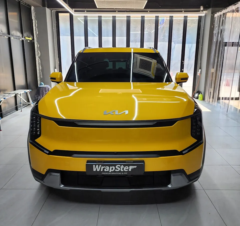 Kia EV9のカーラッピング事例 施工写真 4