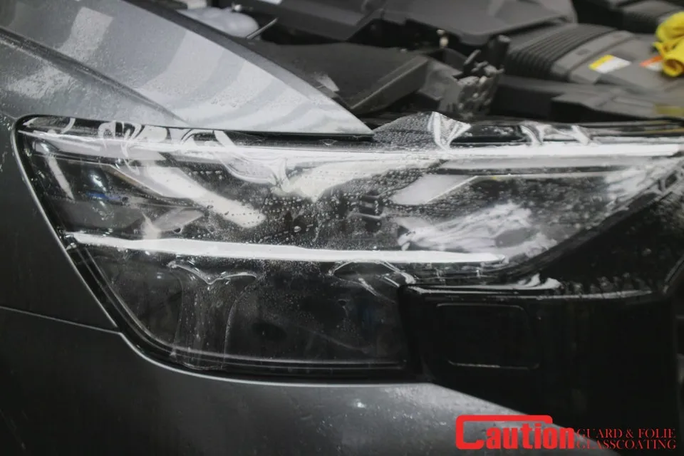 Audi Q8のPPF施工事例｜実例と費用目安 施工写真 1-3