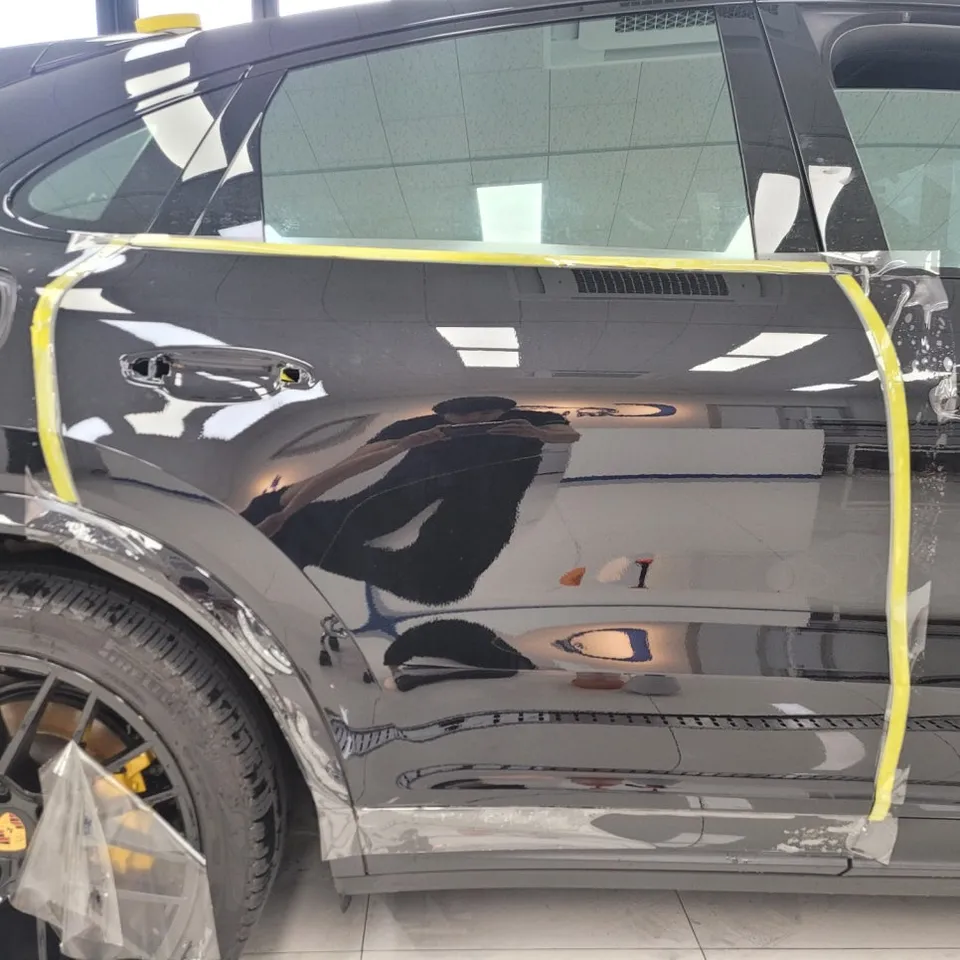 Porsche Cayenne CoupeのPPF施工事例|費用目安・仕上がり 施工写真 3-1