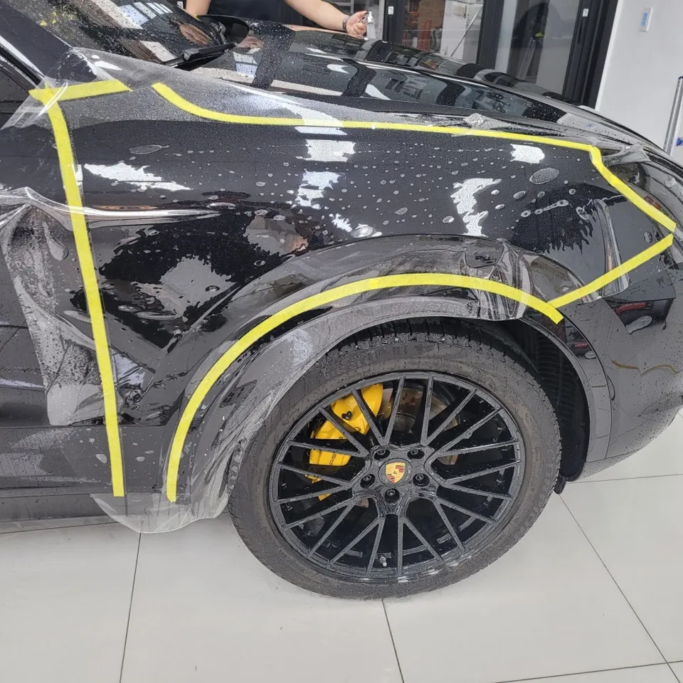 Porsche Cayenne CoupeのPPF施工事例|費用目安・仕上がり 施工写真 2-3