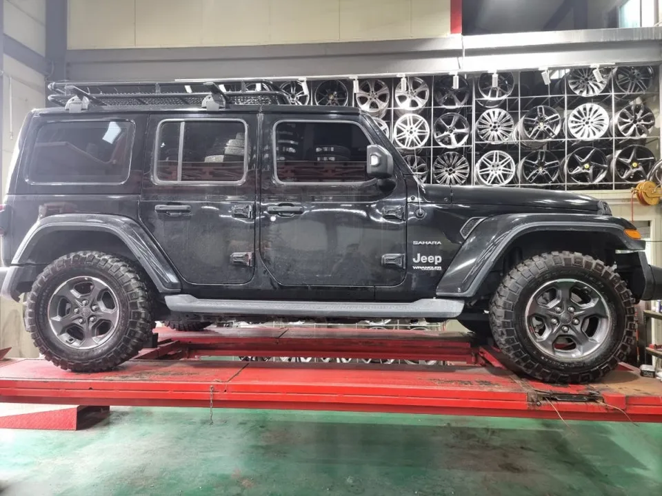 Jeep Wranglerのホイールリペア・塗装事例 写真