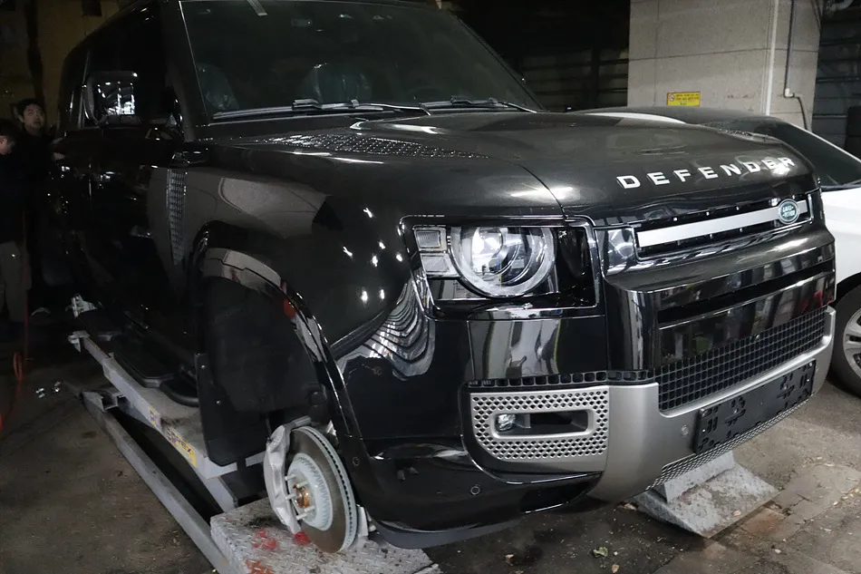 Land Rover Defender 110 ppf - Land Rover Defender PPF Review — Enhanced Protection photo 4