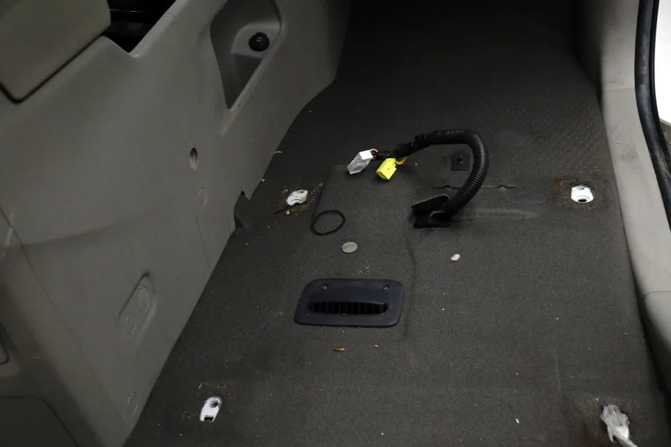 Kia Carnival paint correction - Kia Carnival Paint Correction Installation Review — Cost photo 5