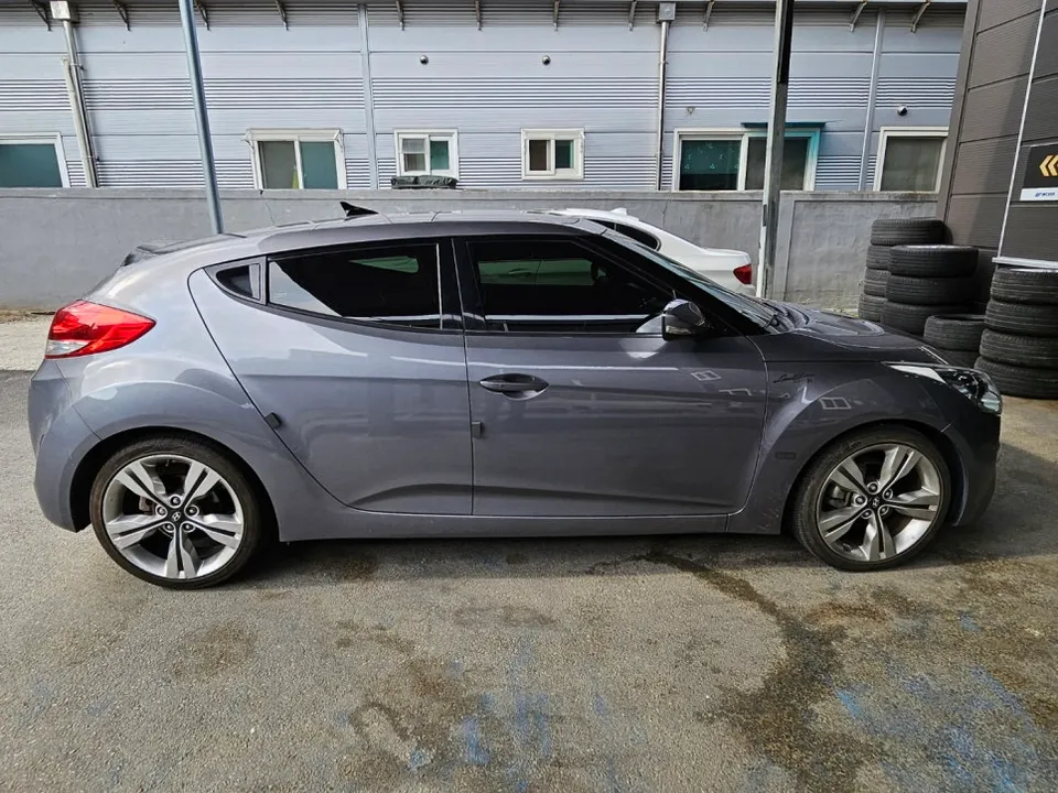 Hyundai Velosterのホイールリペア・塗装事例 写真