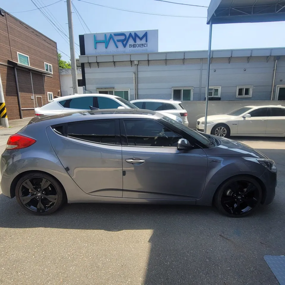 Hyundai Velosterのホイールリペア・塗装事例 施工写真 3-2