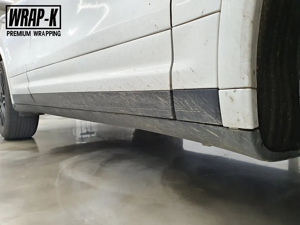 Porsche Cayenneのカーラッピング事例｜費用目安・仕上がり 施工写真 3-2