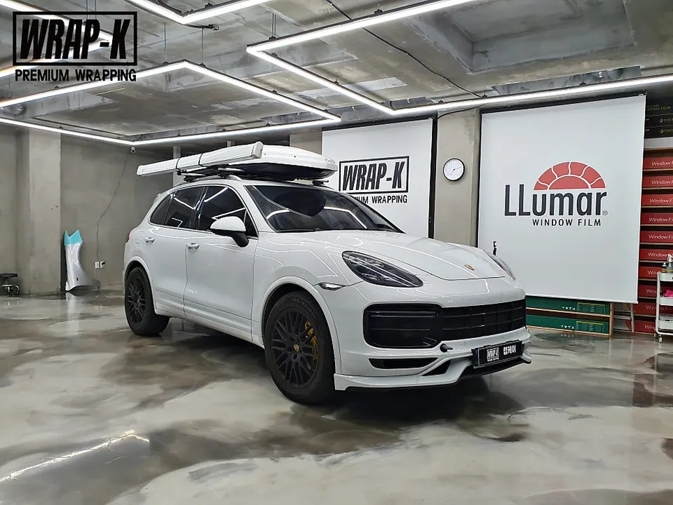 Porsche Cayenneのカーラッピング事例｜費用目安・仕上がり 施工写真 1-3