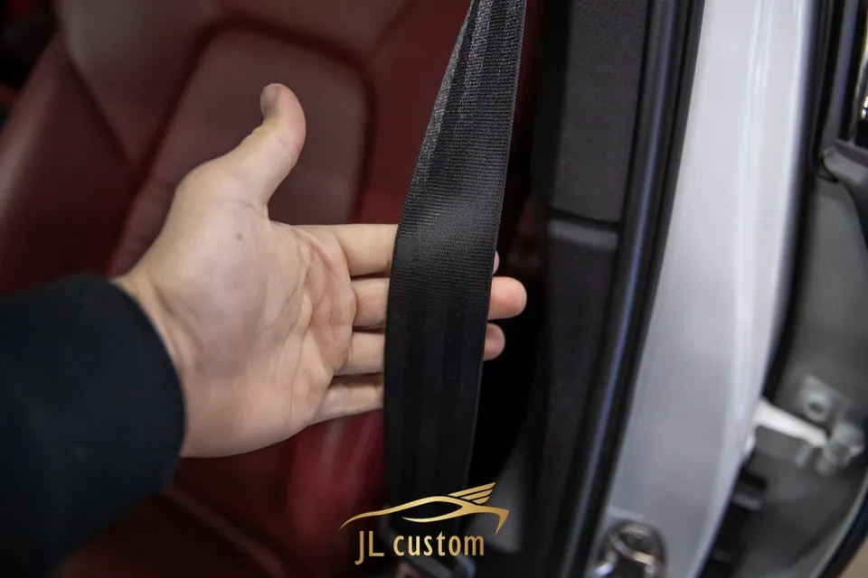 Porsche Cayenne E3 Interior Customization: Yellow Seatbelt Upgrad photo 2
