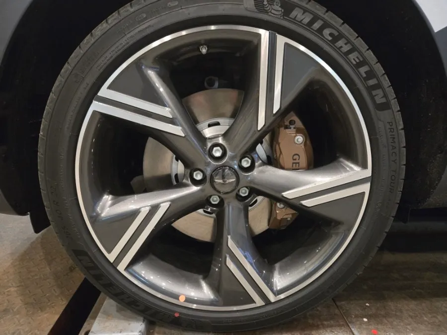 Genesis GV80 wheel repair - Genesis GV80 Wheel Repair & Painting Review photo 3