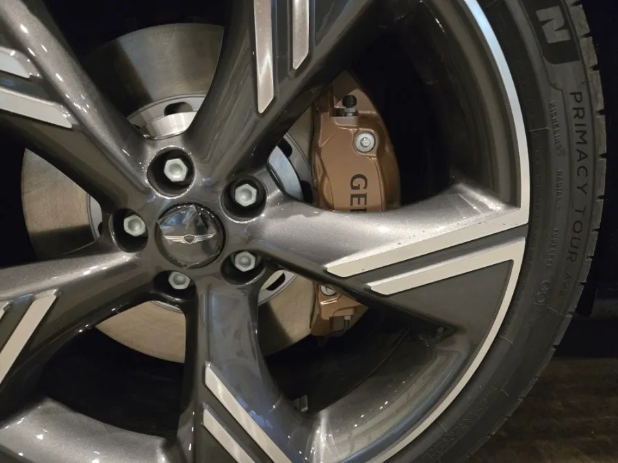Genesis GV80 wheel repair - Genesis GV80 Wheel Repair & Painting Review photo 4