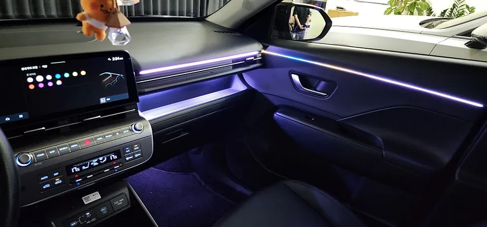 Hyundai Kona SX2 ambient lighting - Hyundai Kona SX2 Ambient Lighting Review: Cost & Results photo 3