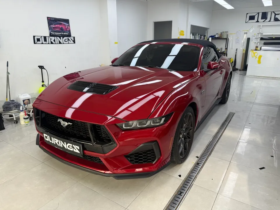 Ford Mustang 7th Gen vinyl wrap - Ford Mustang 7th Gen Vinyl Wrap Review: Viper Stripe Cost photo 4