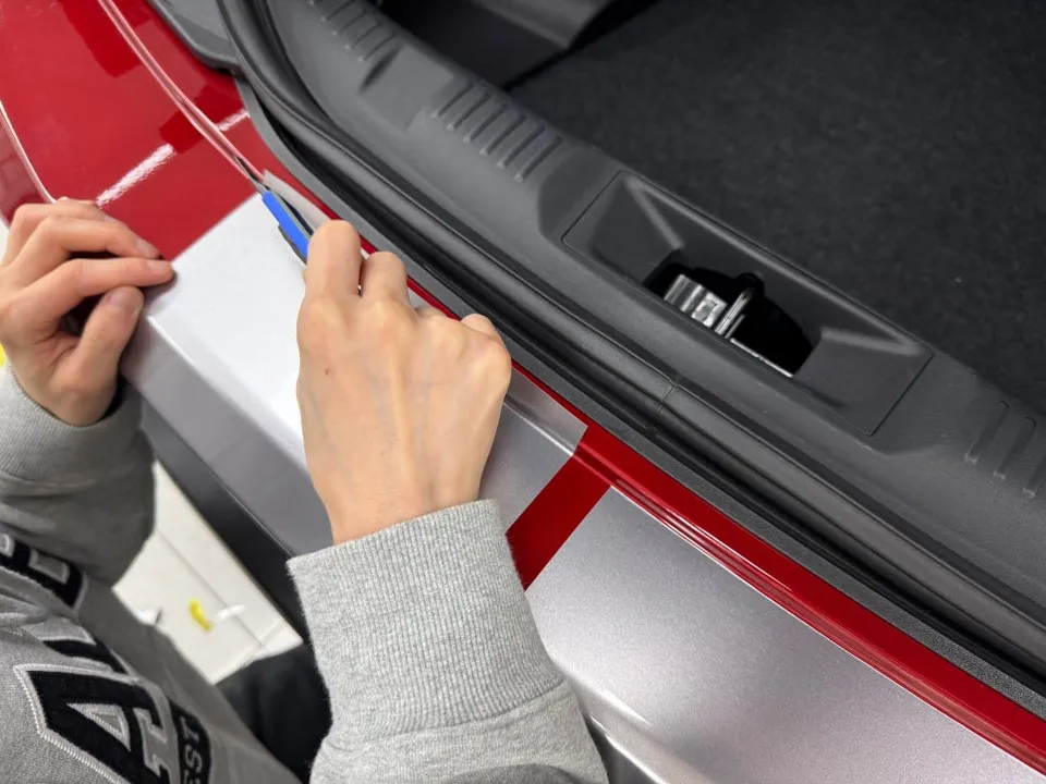 Ford Mustang 7th Genのカーラッピング事例 施工写真 2-2