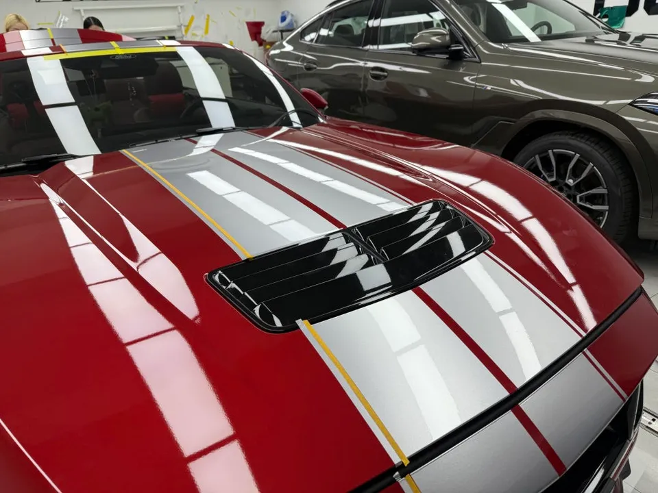 Ford Mustang 7th Genのカーラッピング事例 施工写真 3-2