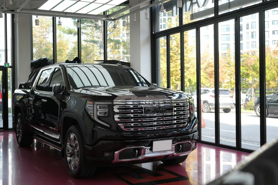 GMC SierraのPPF施工事例｜費用目安と仕上がり 施工写真 3-1