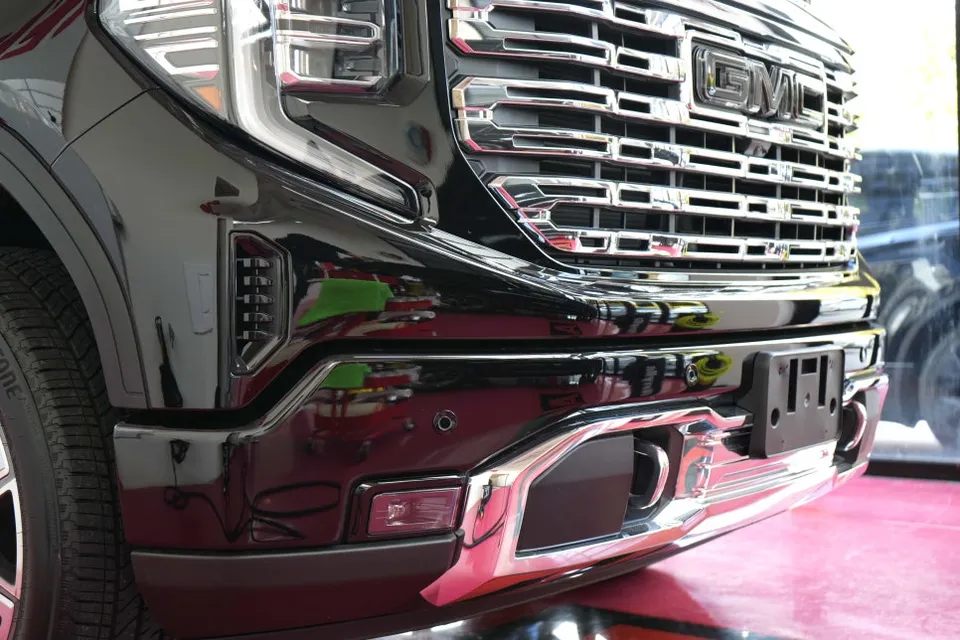 GMC SierraのPPF施工事例｜費用目安と仕上がり 施工写真 1-2