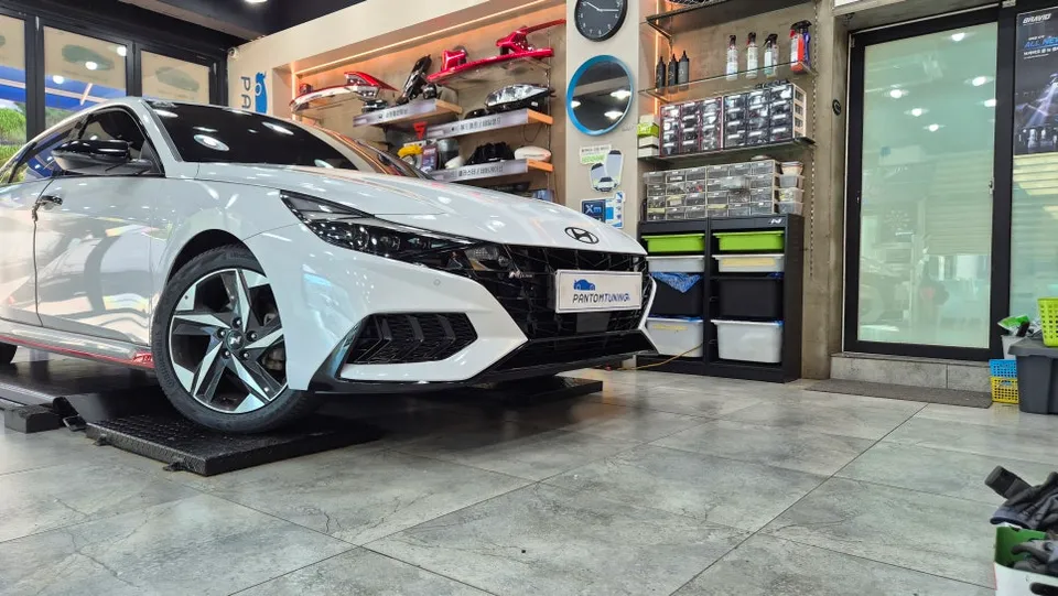 Hyundai Elantra CN7 body kit - Hyundai Elantra CN7 Body Kit Installation Review photo 5
