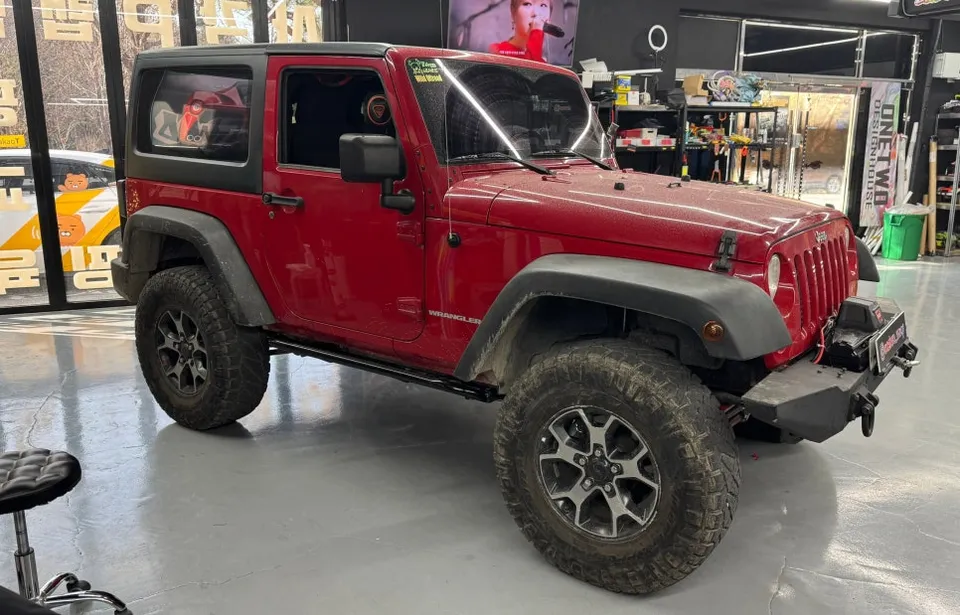 Jeep Wrangler vinyl wrap - Jeep Wrangler Vinyl Wrap Review: Cost & Results photo 4