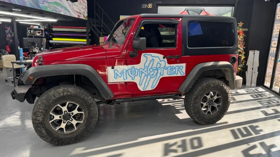 Jeep Wrangler vinyl wrap - Jeep Wrangler Vinyl Wrap Review: Cost & Results photo 5