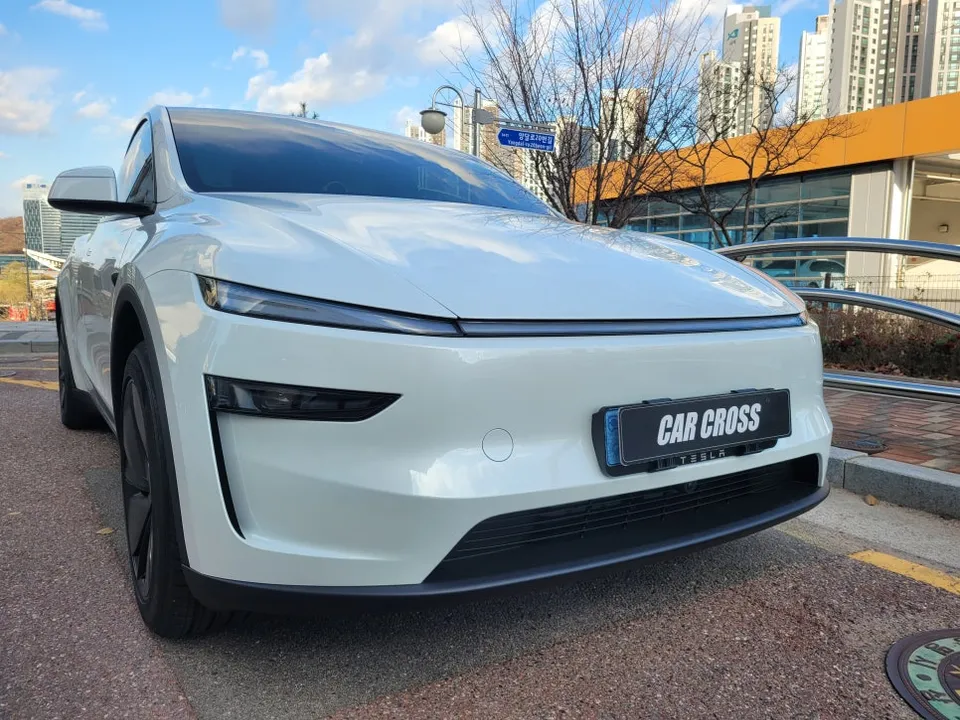 Tesla Model Y PPF施工事例｜費用目安と仕上がり 施工写真 2-1