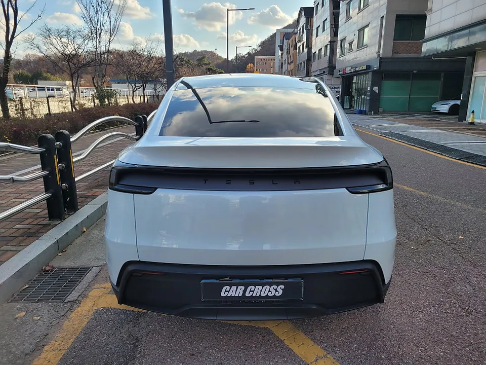 Tesla Model Y PPF施工事例｜費用目安と仕上がり 施工写真 2-2
